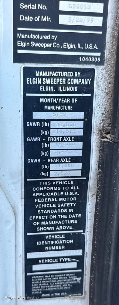 image for item EU6286 2000 Elgin Whirlwind street sweeper truck