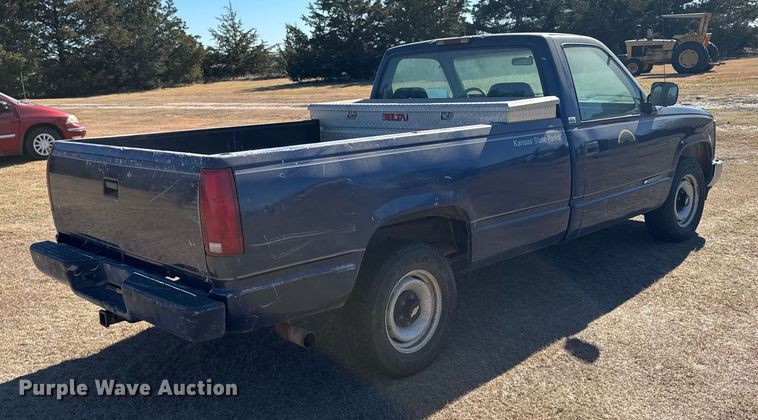 image for item EU6287 1994 Chevrolet C2500 pickup truck