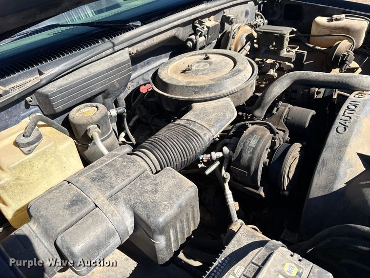 image for item EU6287 1994 Chevrolet C2500 pickup truck