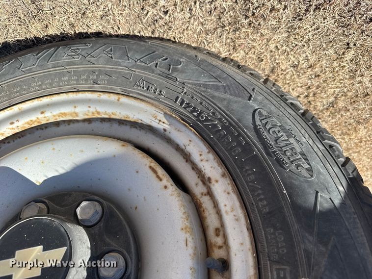 image for item EU6287 1994 Chevrolet C2500 pickup truck