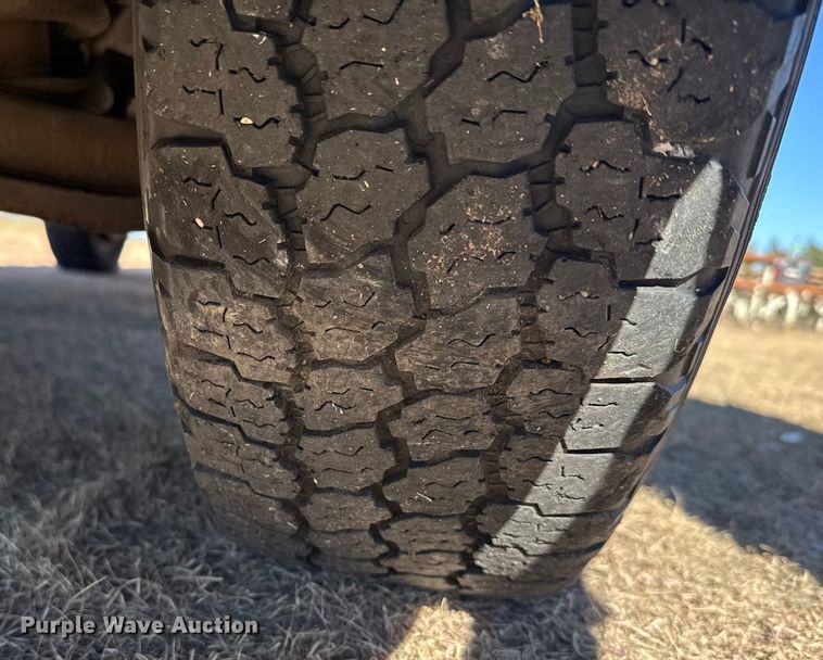 image for item EU6287 1994 Chevrolet C2500 pickup truck