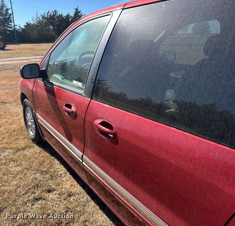 image for item EU6288 1999 Ford Windstar van