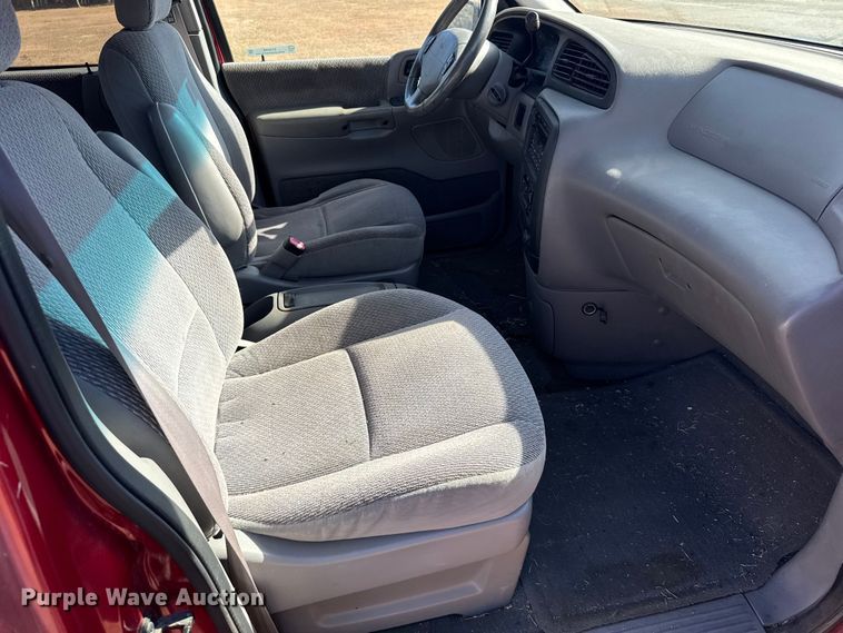 image for item EU6288 1999 Ford Windstar van
