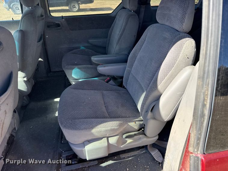 image for item EU6288 1999 Ford Windstar van