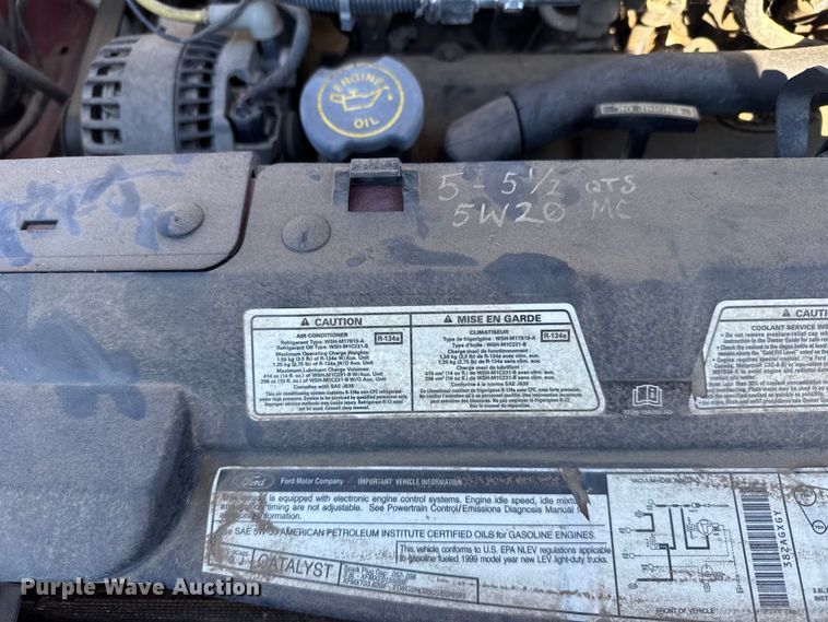 image for item EU6288 1999 Ford Windstar van