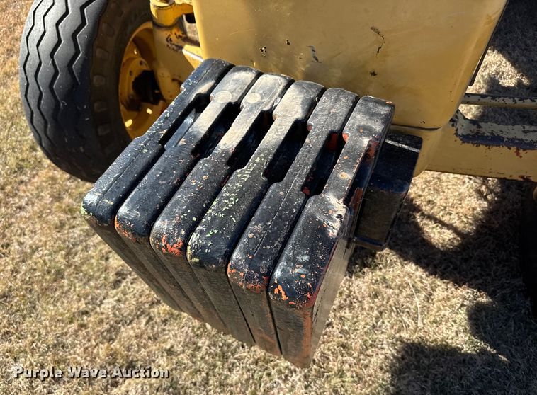 image for item EU6289 John Deere 401B tractor