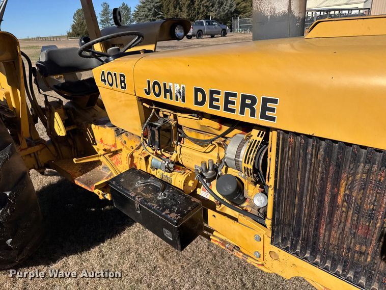 image for item EU6289 John Deere 401B tractor