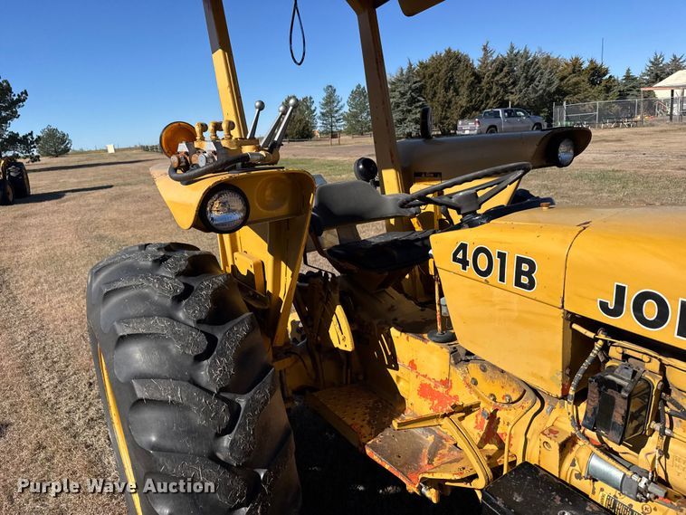 image for item EU6289 John Deere 401B tractor