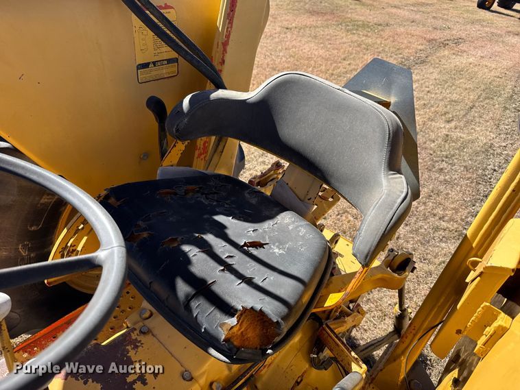 image for item EU6289 John Deere 401B tractor