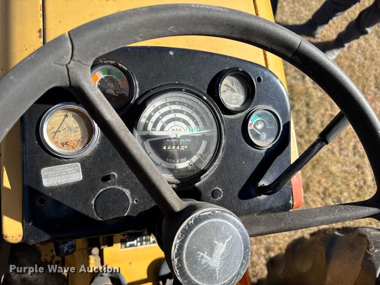 image for item EU6289 John Deere 401B tractor