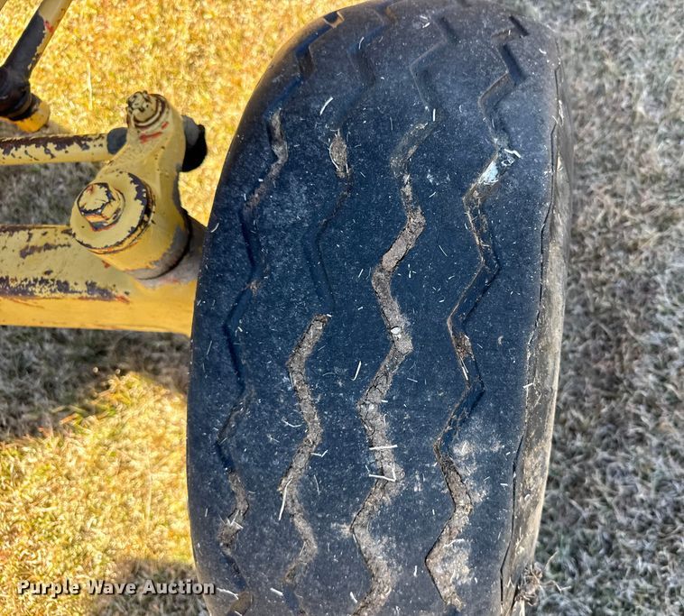 image for item EU6289 John Deere 401B tractor