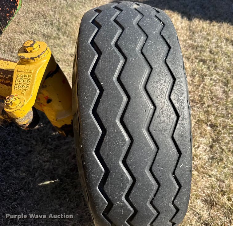 image for item EU6289 John Deere 401B tractor