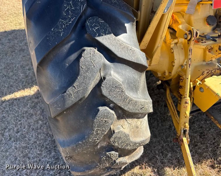 image for item EU6289 John Deere 401B tractor