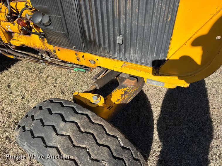 image for item EU6290 1990 John Deere 2355 tractor