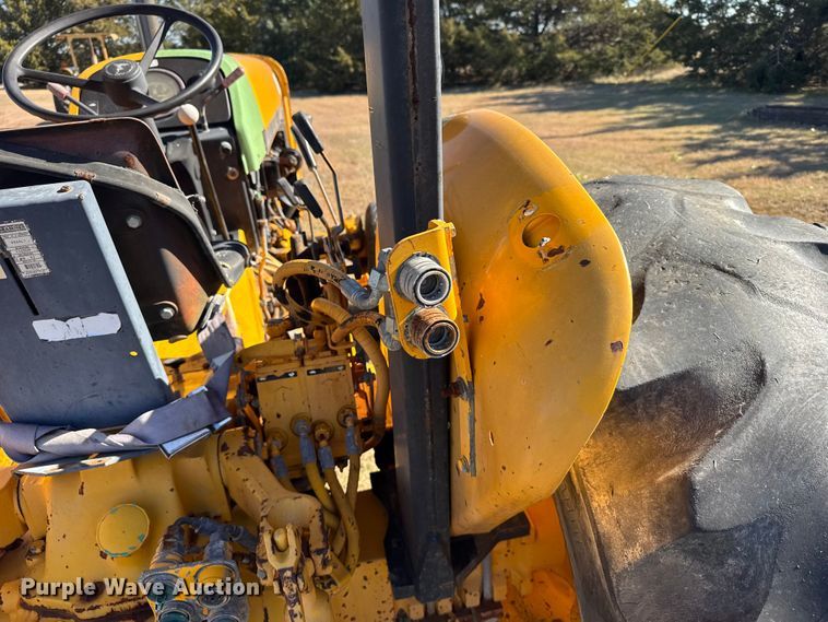 image for item EU6290 1990 John Deere 2355 tractor