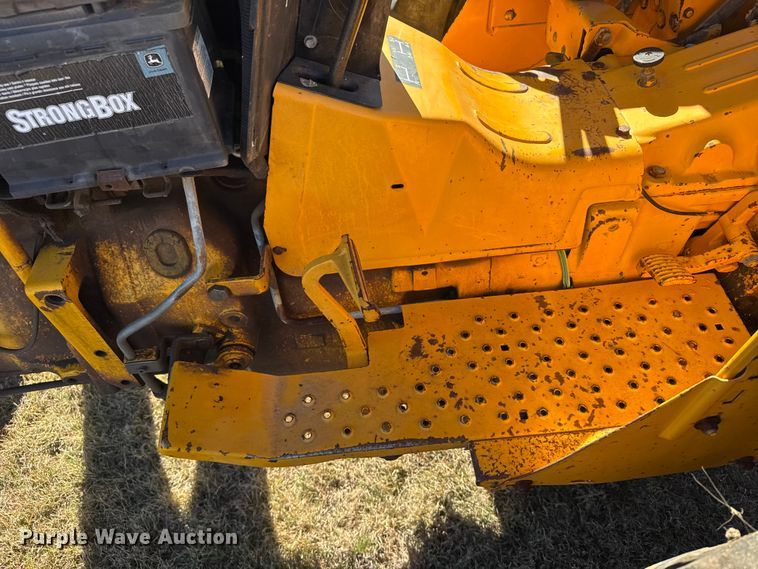 image for item EU6290 1990 John Deere 2355 tractor