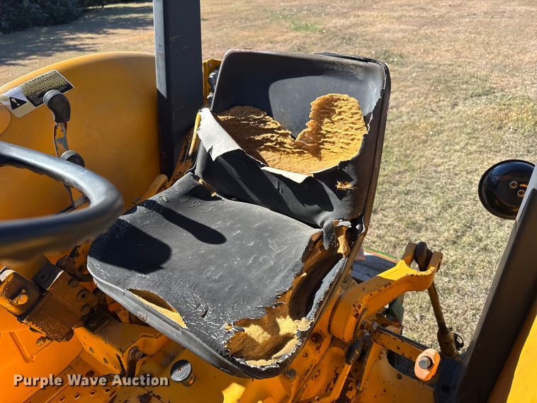 image for item EU6290 1990 John Deere 2355 tractor