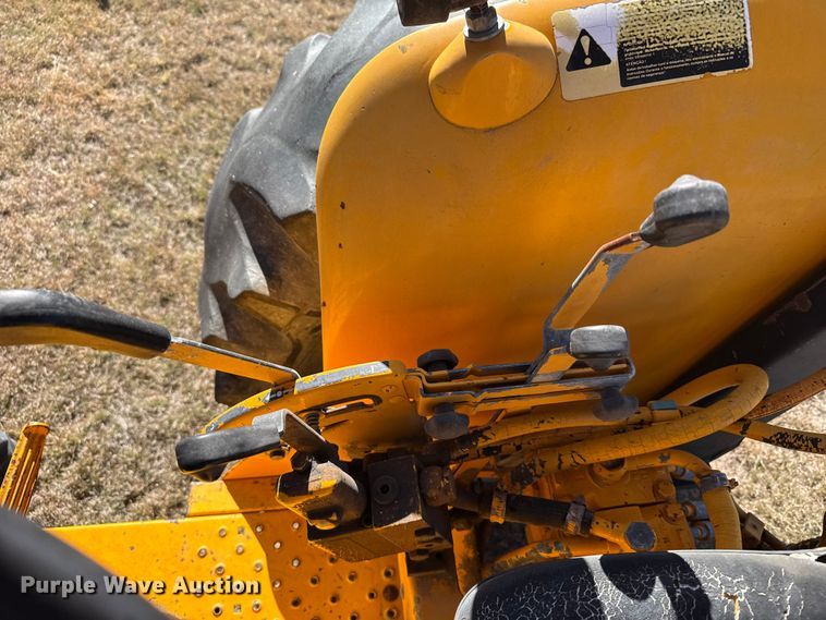 image for item EU6290 1990 John Deere 2355 tractor