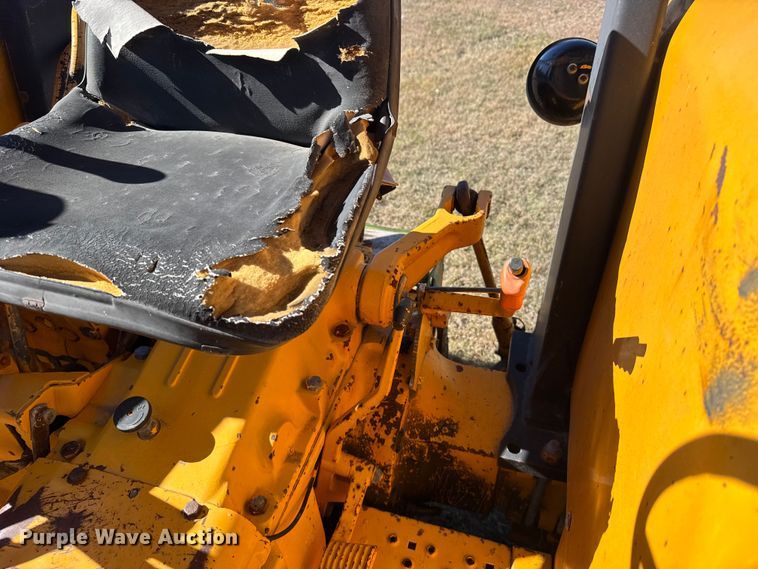 image for item EU6290 1990 John Deere 2355 tractor