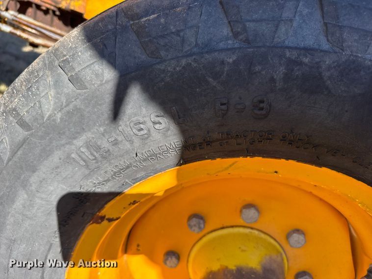 image for item EU6290 1990 John Deere 2355 tractor