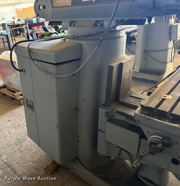 image for item EU6304 Bridgeport Series ll milling machine