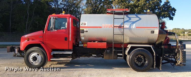 image for item EV5422 2000 Freightliner FL70 oil distributor truck