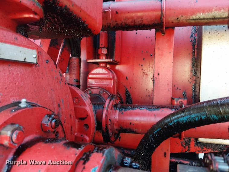 image for item EV5422 2000 Freightliner FL70 oil distributor truck