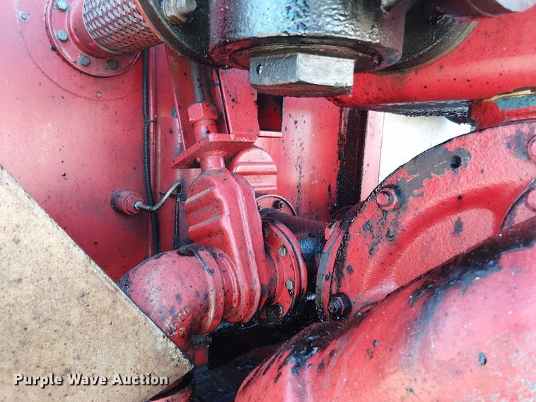 image for item EV5422 2000 Freightliner FL70 oil distributor truck