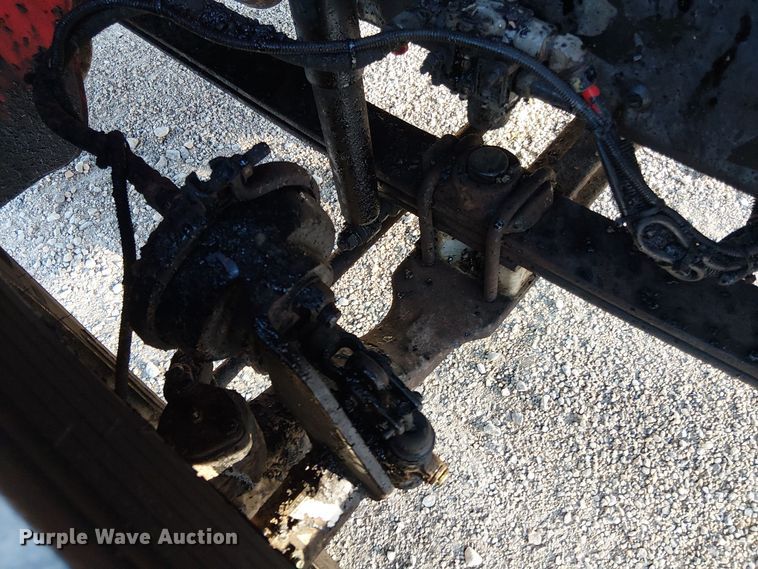 image for item EV5422 2000 Freightliner FL70 oil distributor truck