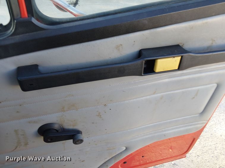 image for item EV5422 2000 Freightliner FL70 oil distributor truck