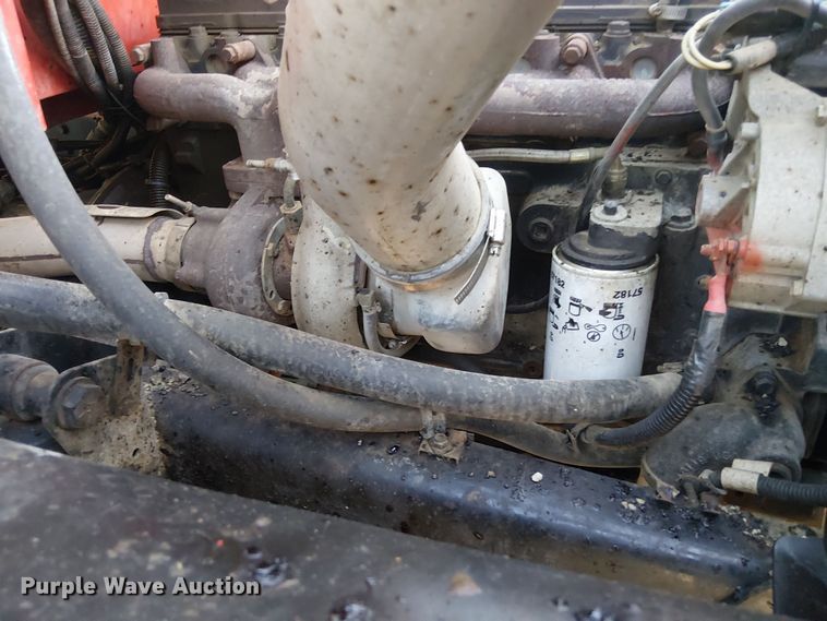 image for item EV5422 2000 Freightliner FL70 oil distributor truck