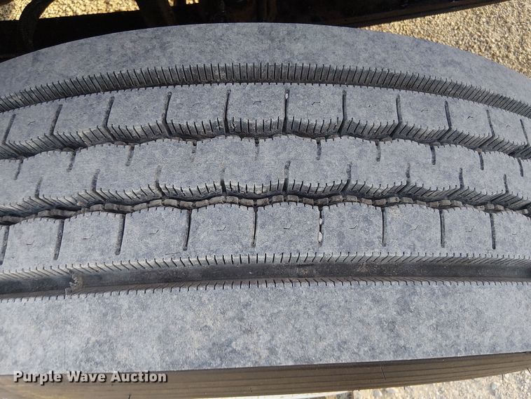 image for item EV5422 2000 Freightliner FL70 oil distributor truck