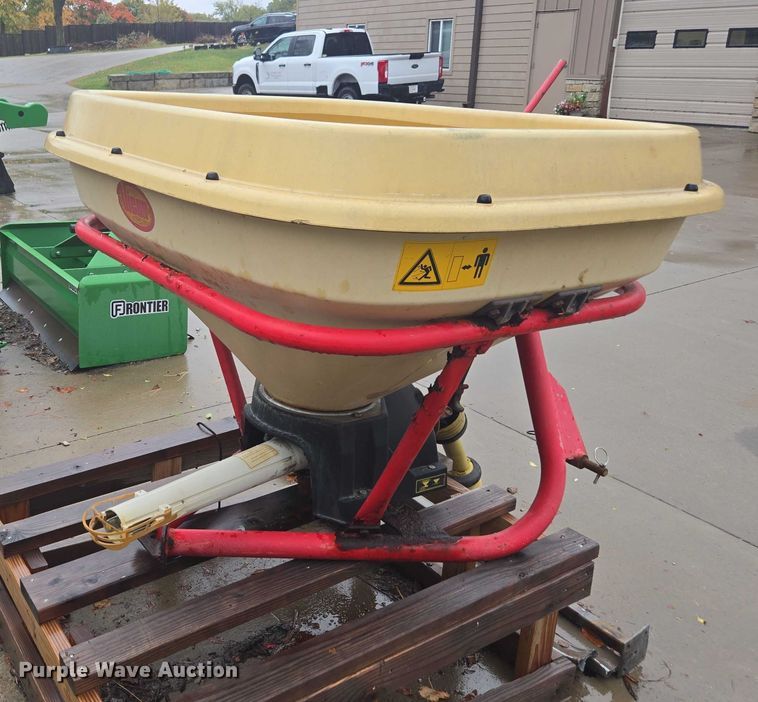 image for item EV5443 Vicon PS403 spreader