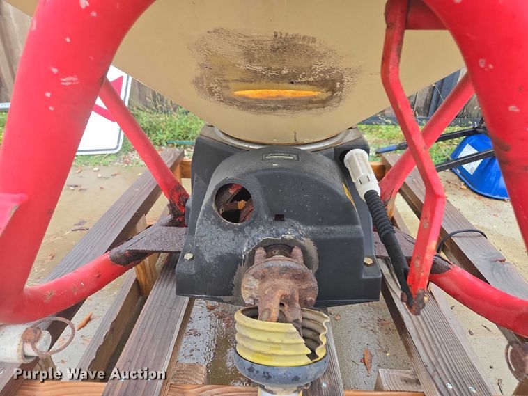 image for item EV5443 Vicon PS403 spreader