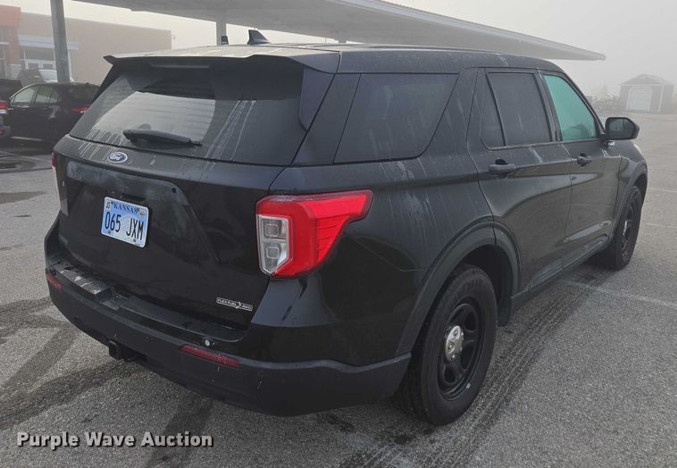 image for item EV5451 2021 Ford Explorer Police interceptor SUV