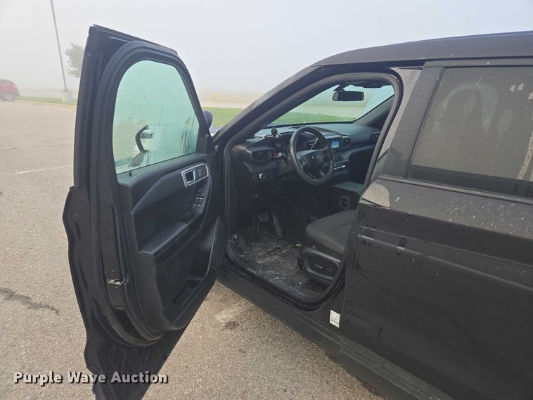 image for item EV5451 2021 Ford Explorer Police interceptor SUV