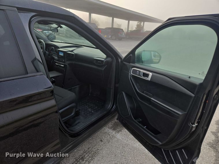 image for item EV5451 2021 Ford Explorer Police interceptor SUV