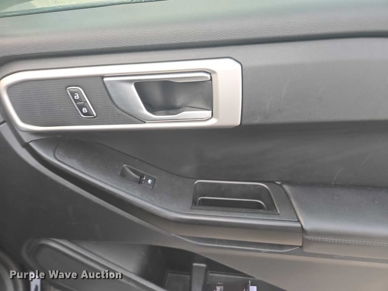 image for item EV5451 2021 Ford Explorer Police interceptor SUV