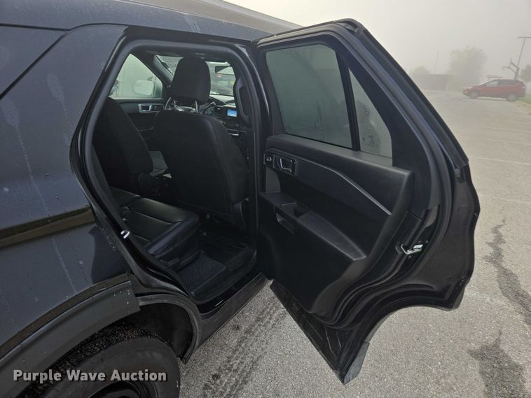 image for item EV5451 2021 Ford Explorer Police interceptor SUV