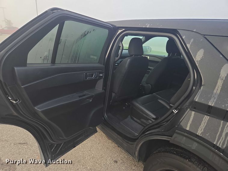 image for item EV5451 2021 Ford Explorer Police interceptor SUV