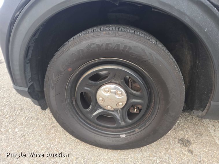 image for item EV5451 2021 Ford Explorer Police interceptor SUV