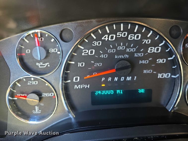 image for item FI0600 2016 Chevrolet Express 3500 van