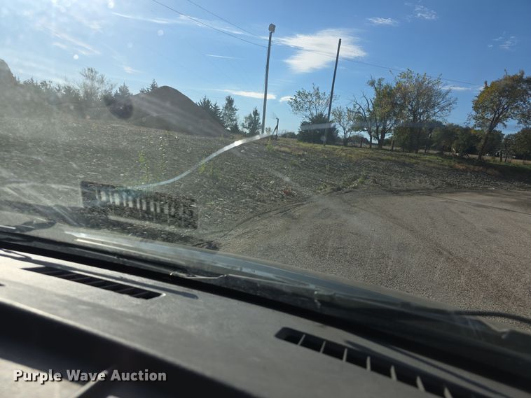 image for item FI0600 2016 Chevrolet Express 3500 van