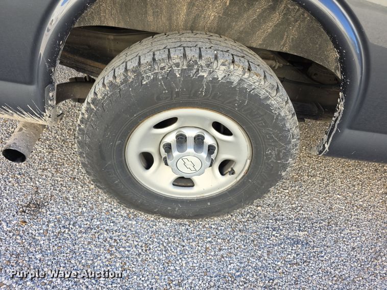 image for item FI0600 2016 Chevrolet Express 3500 van