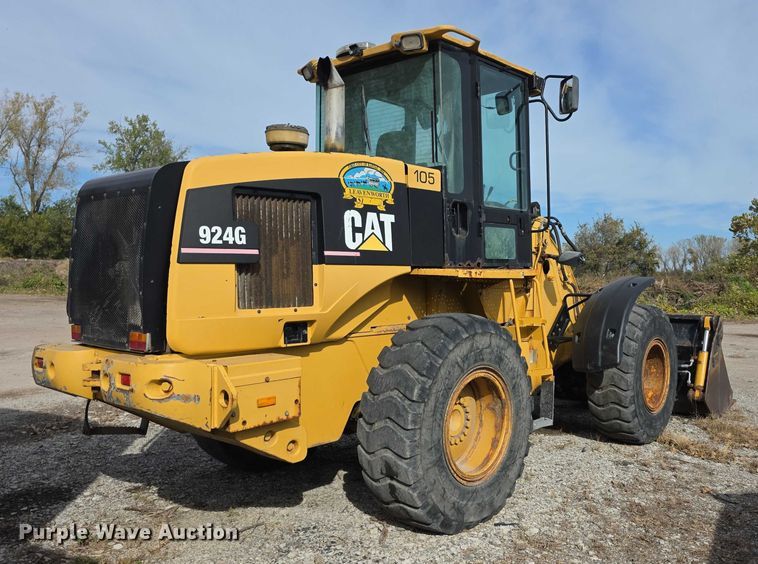 image for item FI0604 2001 Caterpillar 924G wheel loader