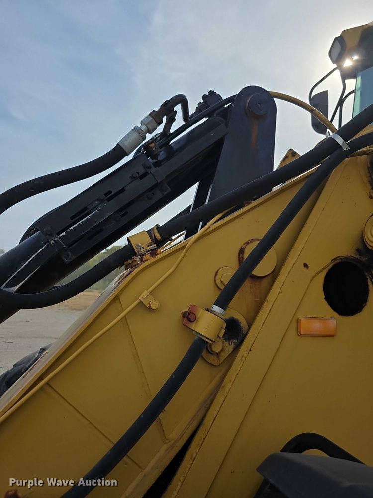 image for item FI0604 2001 Caterpillar 924G wheel loader