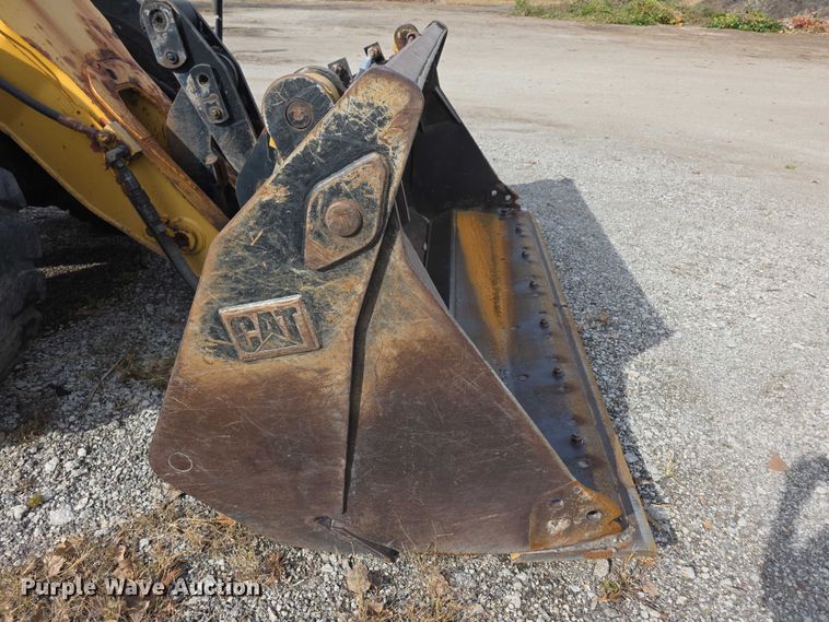 image for item FI0604 2001 Caterpillar 924G wheel loader