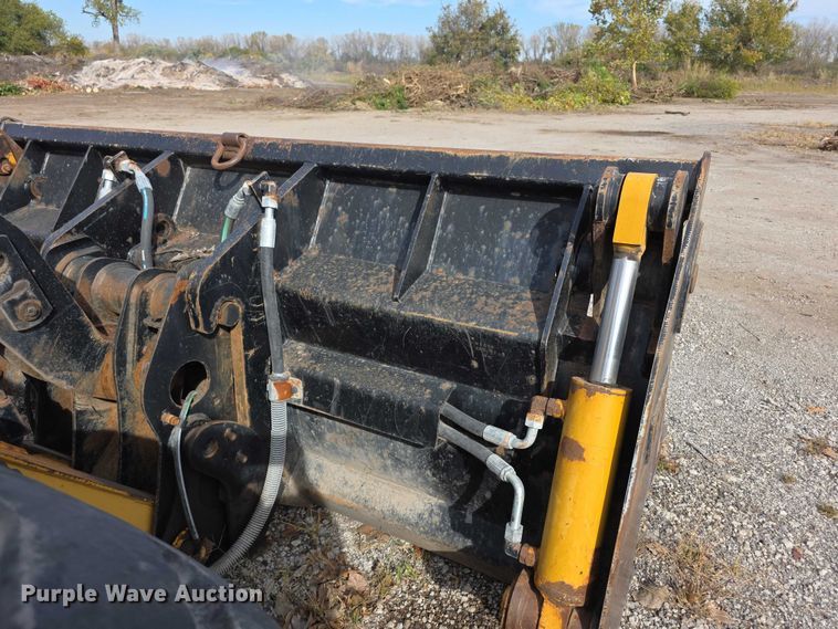 image for item FI0604 2001 Caterpillar 924G wheel loader