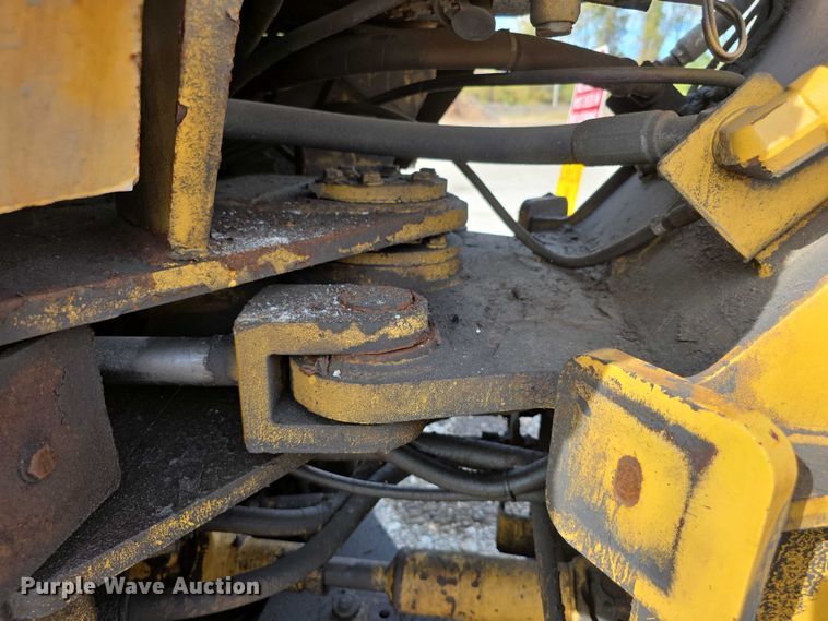 image for item FI0604 2001 Caterpillar 924G wheel loader