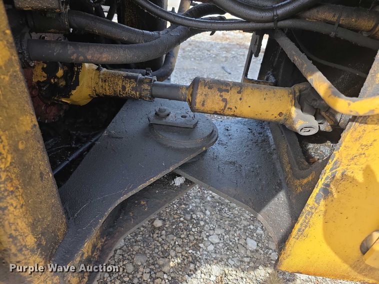 image for item FI0604 2001 Caterpillar 924G wheel loader